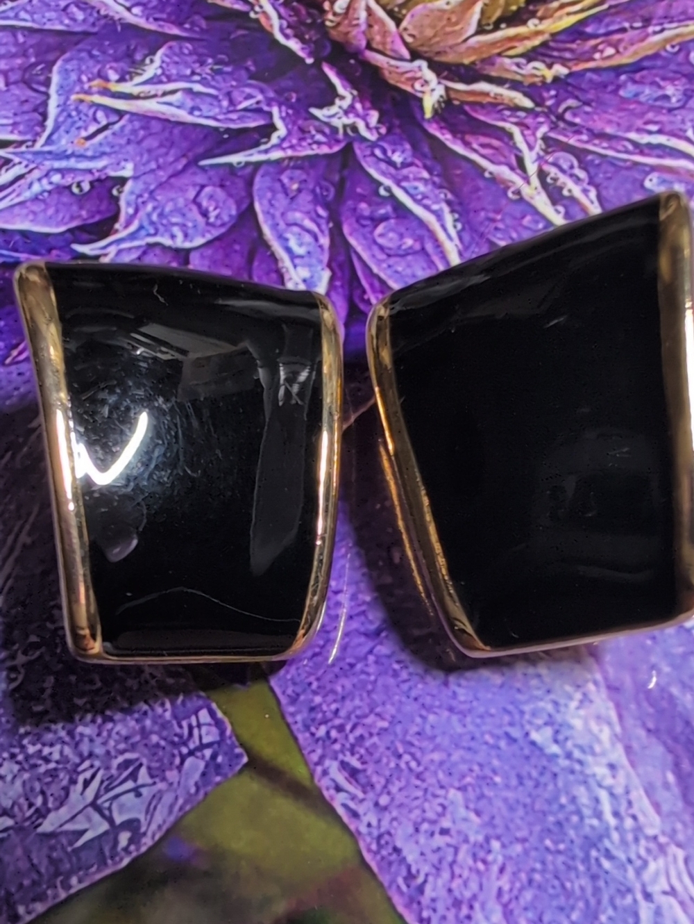 Source Unknown Black   and Gold-Tone Clip-On Earring